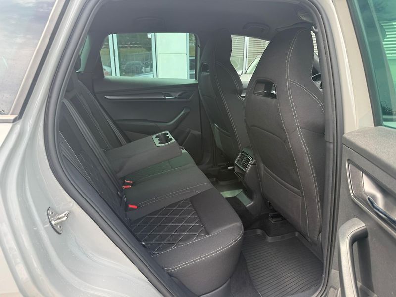 Škoda Karoq Sportline 1.5 TSI 110kw DSG - fotka 21 z 25