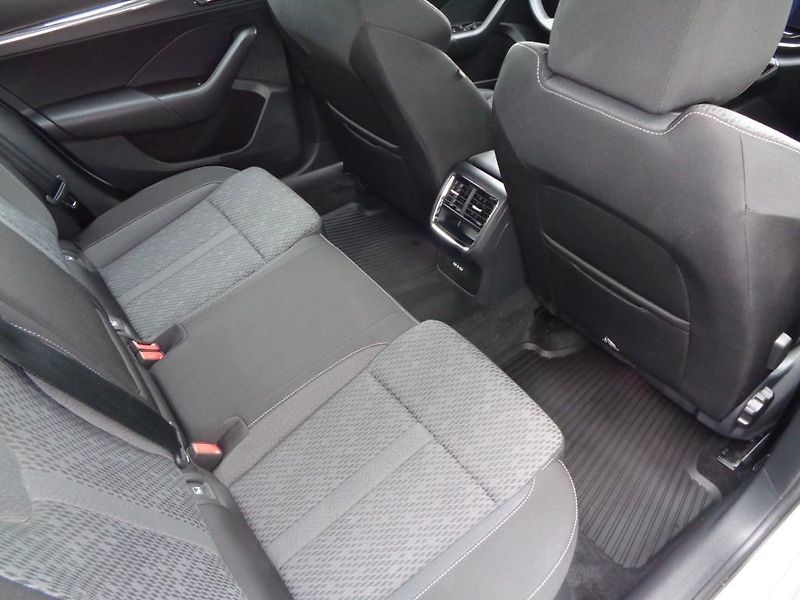 Škoda Octavia Combi 1.5 TSI STYLE   110 kW - fotka 25 z 30