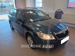 Škoda Octavia (2012) 1.6 Tdi, navi, AC, temp - fotografie inzerátu