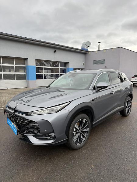MG HS 1,5i 125kW navigace závěs  - fotka 1 z 18