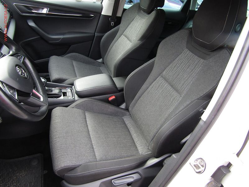 Škoda Karoq (2019) 2.0 TDi 4x4, ČR, Style, DSG - fotka 9 z 22