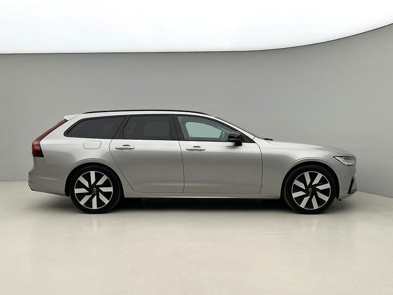 Volvo V90 T6 AWD RECHARGE PLUS REZERVACE - fotka 8 z 45
