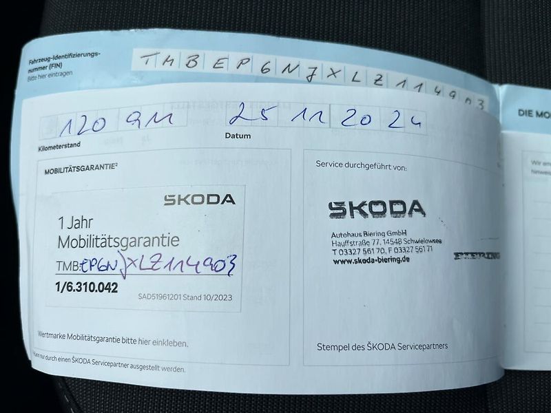 Škoda Fabia (2020) 1.0 TSi NAVI PANORAMA LED - fotka 19 z 23