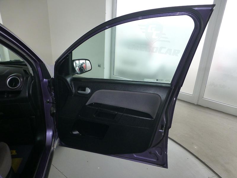 Ford Fusion (2007) 1,4i**KLIMATIZACE*** - fotka 16 z 22