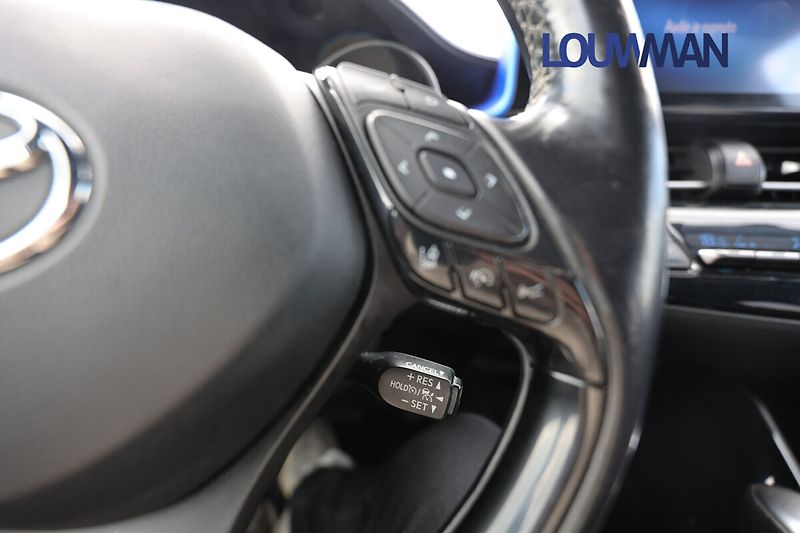 Toyota C-HR Hybrid 1.8 VVT-i Dynamic Comfo - fotka 9 z 25