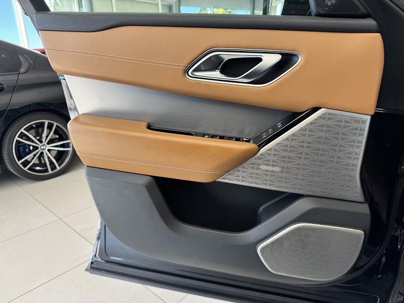 Land Rover Range Rover Velar D300 HSE R-Dynamic*HUD*Vzduch - fotka 33 z 45