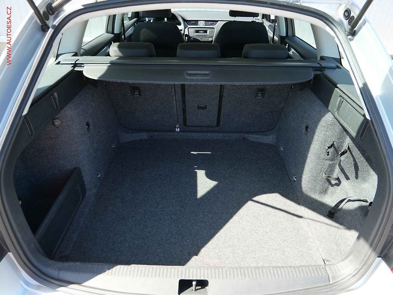 Škoda Octavia (2013) 1.4 TSi, Ambition, panor. - fotka 7 z 16
