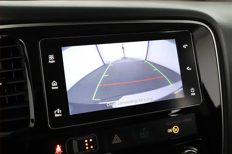 Mitsubishi Outlander (2019) 2.2 DI-D, 4X4, Automat - fotka 14 z 16