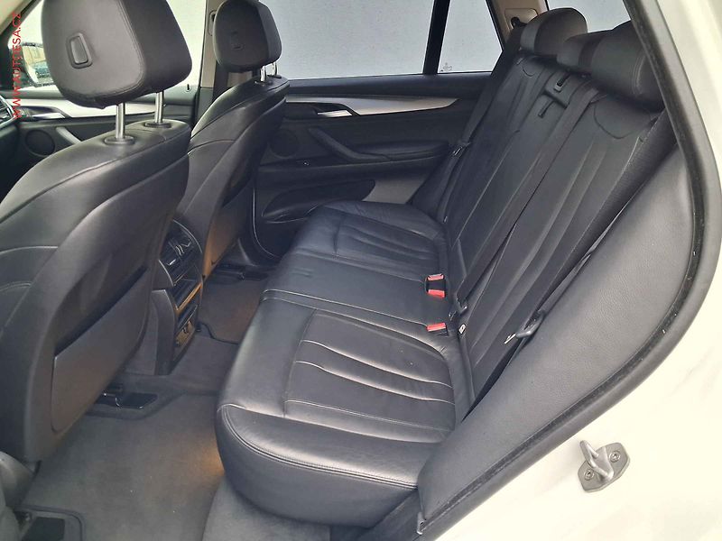 BMW X5 (2014) 2.0 D xD, ČR, AT, navi, bixen - fotka 10 z 21