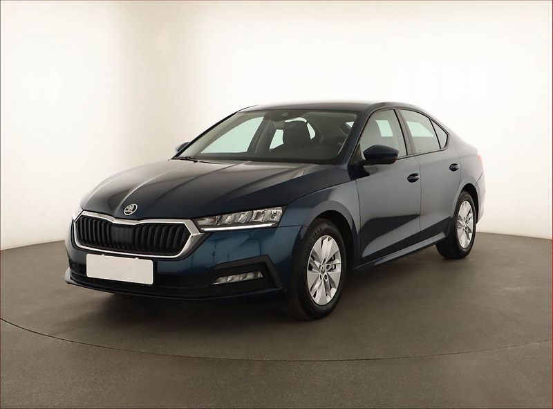 Škoda Octavia (2020) 1.5 TSI, Park. senzory - fotka 2 z 19