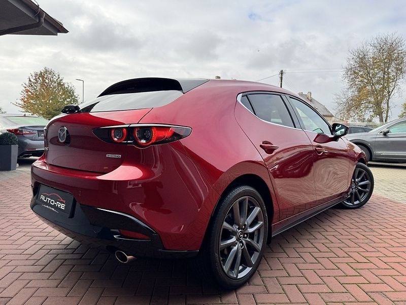 Mazda 3 (2019) 2.0i G-122 Ad.LED Bose Kamera - fotka 2 z 49