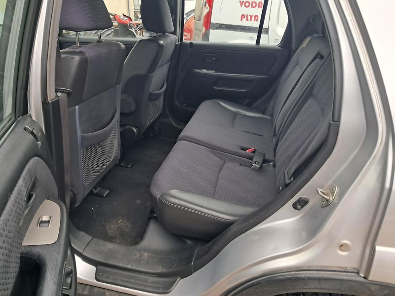 Honda CR-V (2005) 2.0 110Kw náhradní díly - fotka 8 z 9