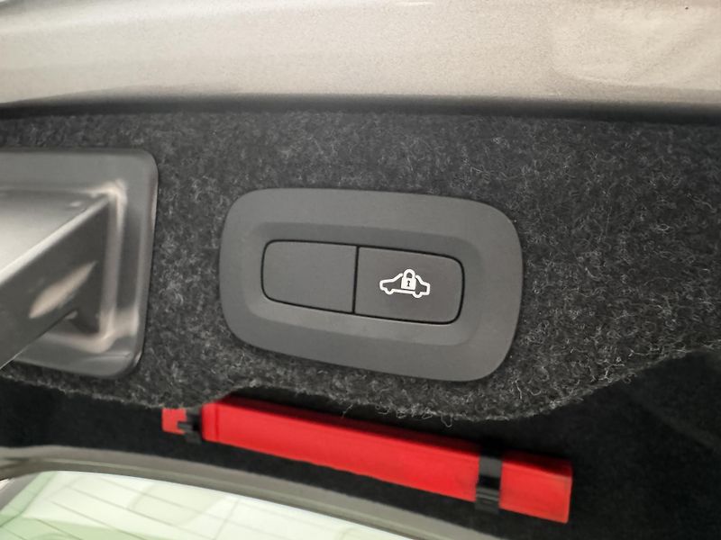 Volvo S60 B5 INSCRIPTION CZ - fotka 21 z 44