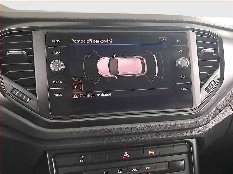Volkswagen T-Roc (2021) 1.0 TSI, Serv.kniha - fotka 16 z 18
