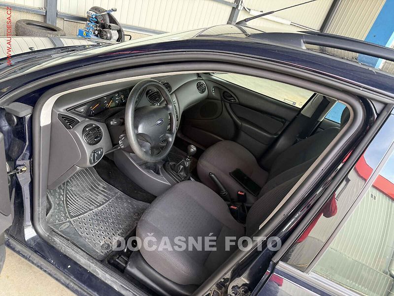 Ford Focus (2004) 1.8TDCi, 2.maj,ČR, AC - fotka 3 z 3
