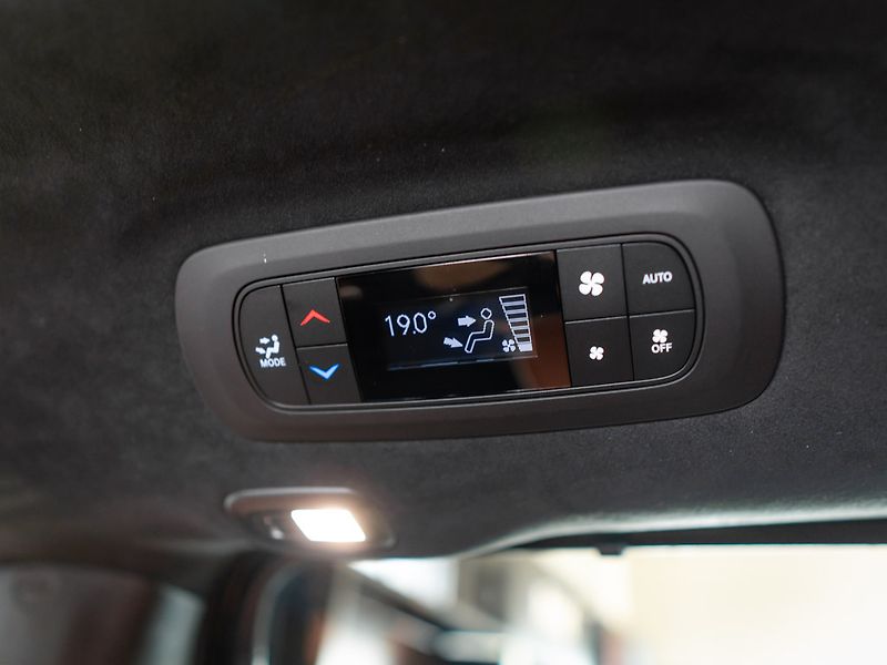 Chrysler Pacifica (2026) 3.6 V6 Pinnacle AWD 2x LCD - fotka 38 z 42