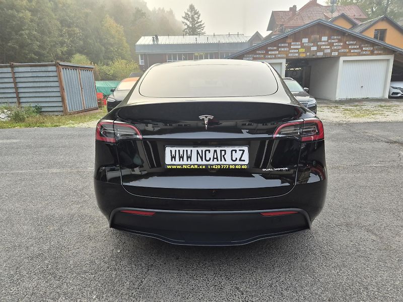Tesla Model Y LONG RANGE DUAL MOTOR TZ 93,6% - fotka 8 z 48