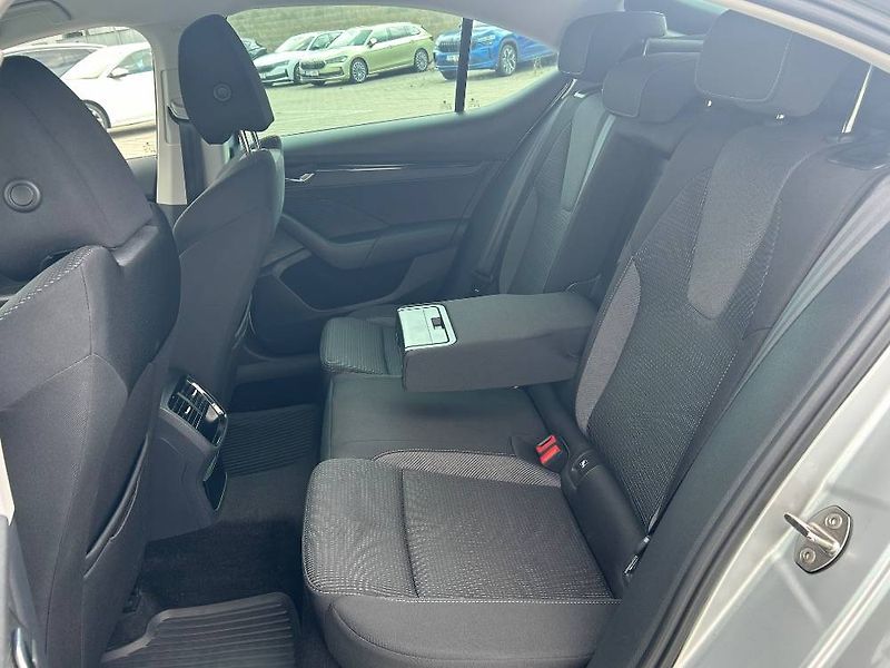 Škoda Octavia Ambition 7DSG 2,0TDI - fotka 8 z 23
