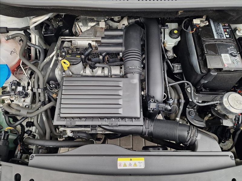 Volkswagen Caddy 1.4 TGI Maxi, původ ČR,1.Maj. - fotka 40 z 48