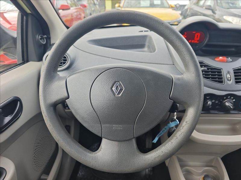 Renault Twingo 1,2 i  Authentique - fotka 16 z 18