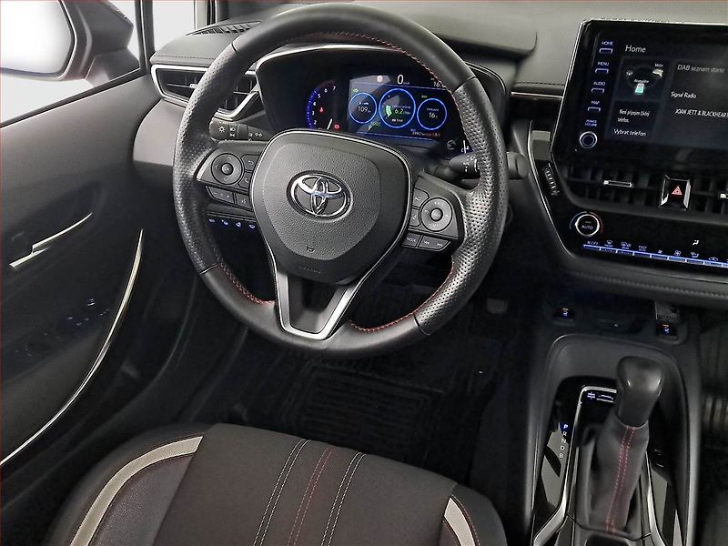 Toyota Corolla (2021) GR Sport 1.8 Hybrid - fotka 7 z 19