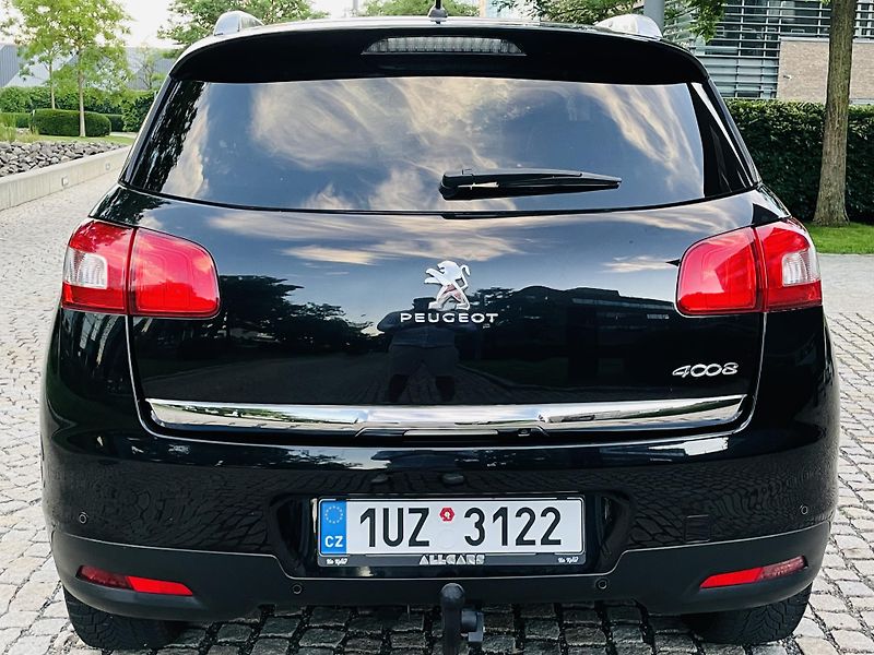 Peugeot 4008 1.8HDI 4x4 VÝHŘEV KAMERA TAŽNÉ - fotka 15 z 47