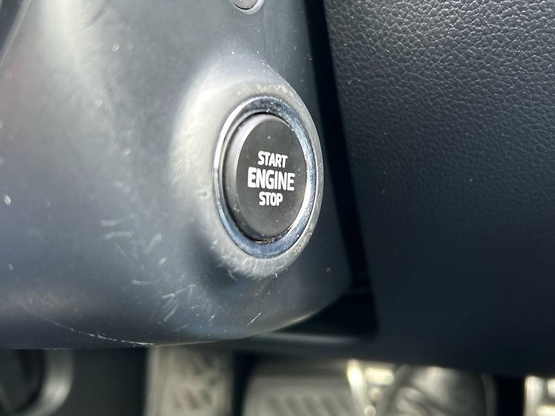 Škoda Superb (2022) kombi 2.0 TDI 7DSG L&K - fotka 15 z 35