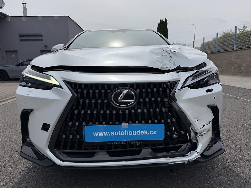 Lexus NX 350h 140kW HEAD-UP - fotka 8 z 21