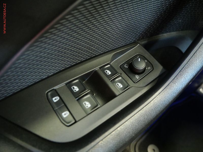 Škoda Octavia (2023) 2.0 TDi 4x4, ČR, Scout, DSG - fotka 16 z 28