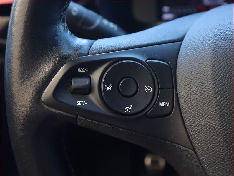 Opel Corsa (2022) GS Line 1.2 Turbo, Serv.kniha - fotka 19 z 19