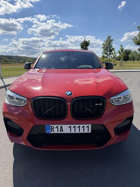 BMW X4 (2021) - fotka 3 z 14