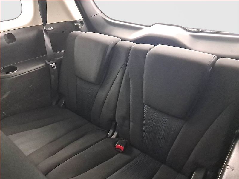 Mazda 5 (2010) 2.0, 7 míst - fotka 17 z 17