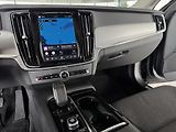Volvo V90 T6 AWD*Recharge*KeyLess*Tažné - náhled 18