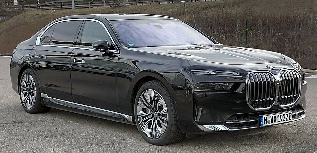 První čistě elektrické BMW i7, konkrétně na snímku BMW 750e (G70)., zdroj: Wikimedia Commons, Alexander-93, CC BY-SA 4.0