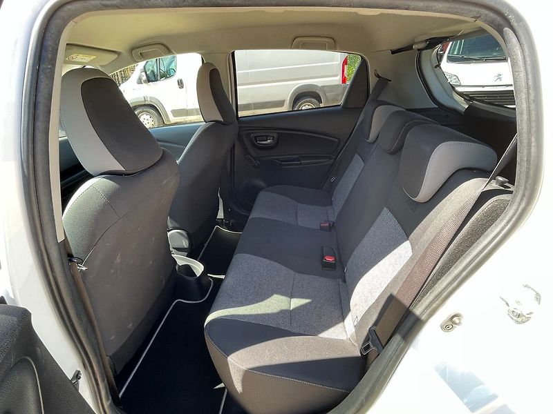 Toyota Yaris 1.5VVT-i 82kW*TEMPO*KLIMA*CZ - fotka 11 z 37
