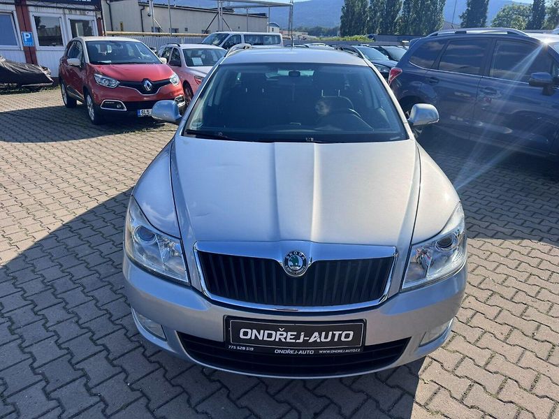 Škoda Octavia (2009) 1,6 TDI 77 KW FACELIFT TAŽNÉ - fotka 8 z 50