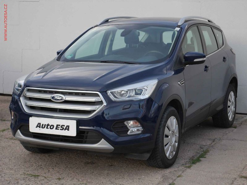 Ford Kuga (2019) 1.5 EcoBoost, Navi, TZ - fotka 3 z 19