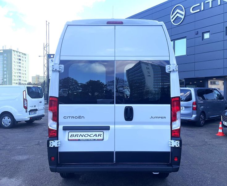 Citroën Jumper (2026) Furgon 4-35 L3H3 2.2 BHDi 180 - fotka 5 z 18