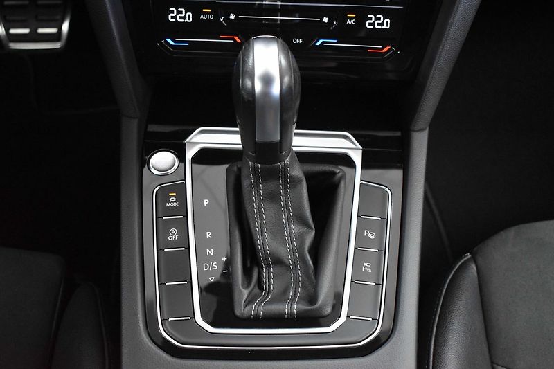 Volkswagen Arteon Shooting Brake TSI 206kW 4x4*R-LINE*TAŽNÉ*ČR1 - fotka 25 z 49