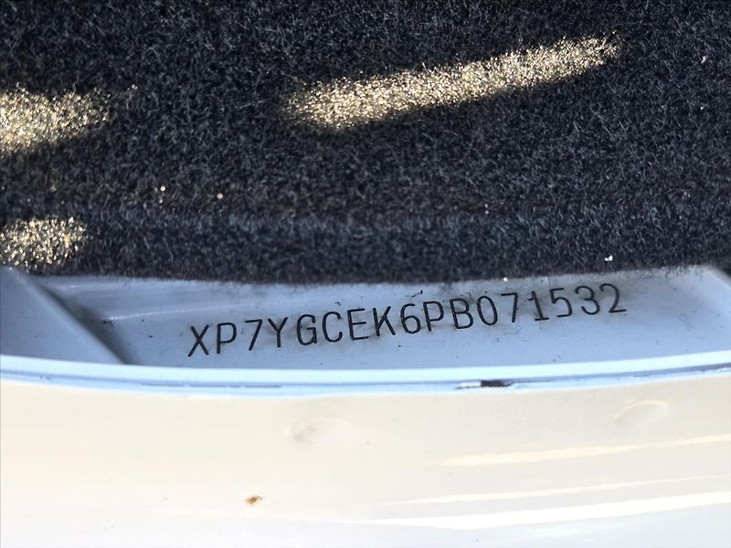 Tesla Model Y LR 4x4 Tažné z. SoH 91% 1.maj - fotka 22 z 22