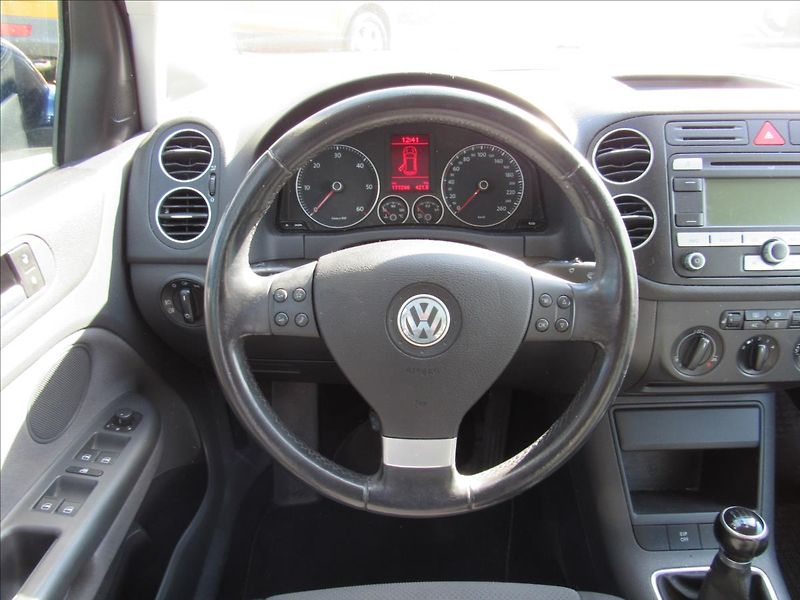 Volkswagen Golf Plus 1,9 TDI 77kW Comfortline - fotka 12 z 31