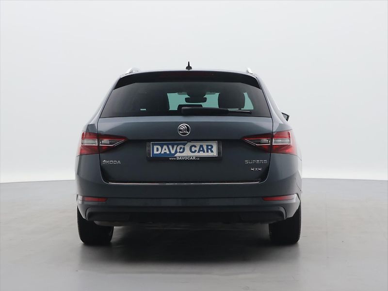 Škoda Superb 2,0 TDI 110kW 4x4 CZ L&K - fotka 6 z 36