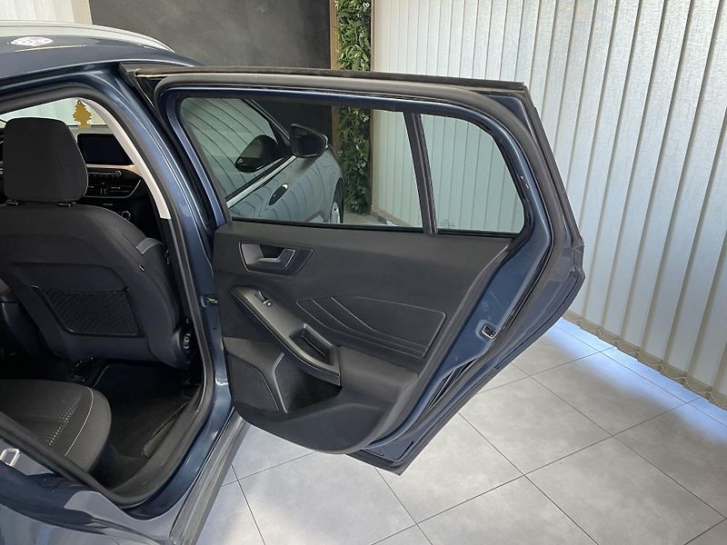 Ford Focus 1.5 TDCi NAVI DIGIAC  - fotka 15 z 24