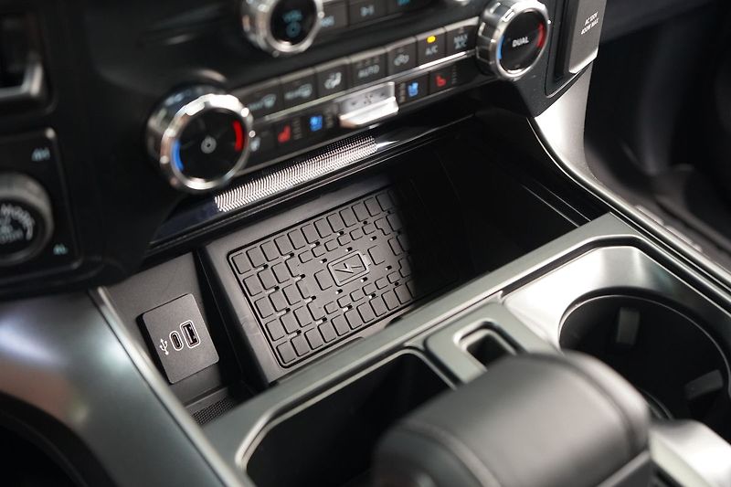 Ford F-150 (2025) Lariat 5,0 298 kW - fotka 43 z 59