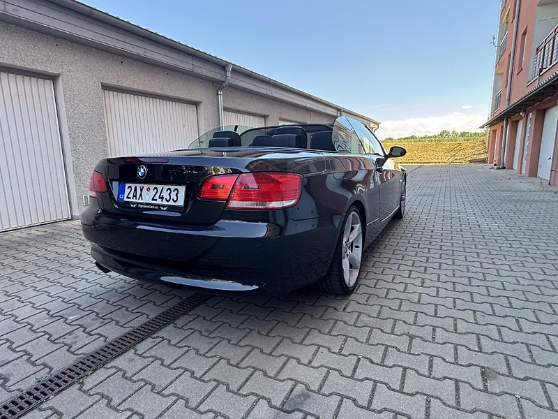 BMW Řada 3 (2008) - fotka 21 z 27