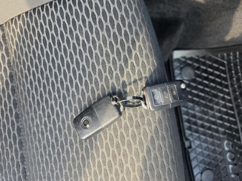 Volkswagen Golf Variant 1.6 TDi  - fotka 16 z 19