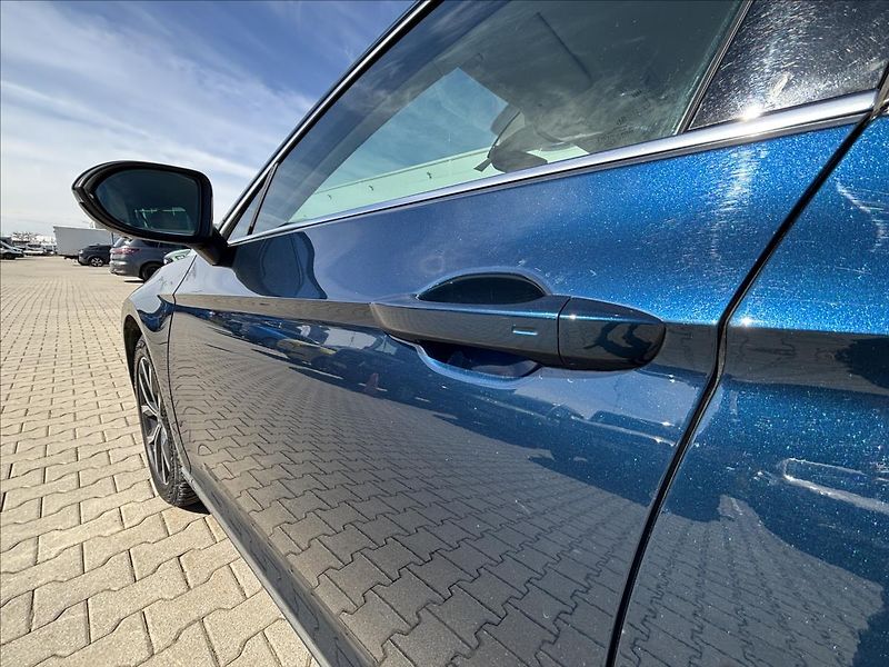 Volkswagen Passat 2,0 TDI 147kW 4MOT DSG - fotka 10 z 31