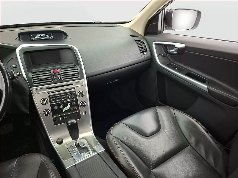 Volvo XC60 (2009) D5, 4X4, Automat, Serv.kniha - fotka 8 z 19