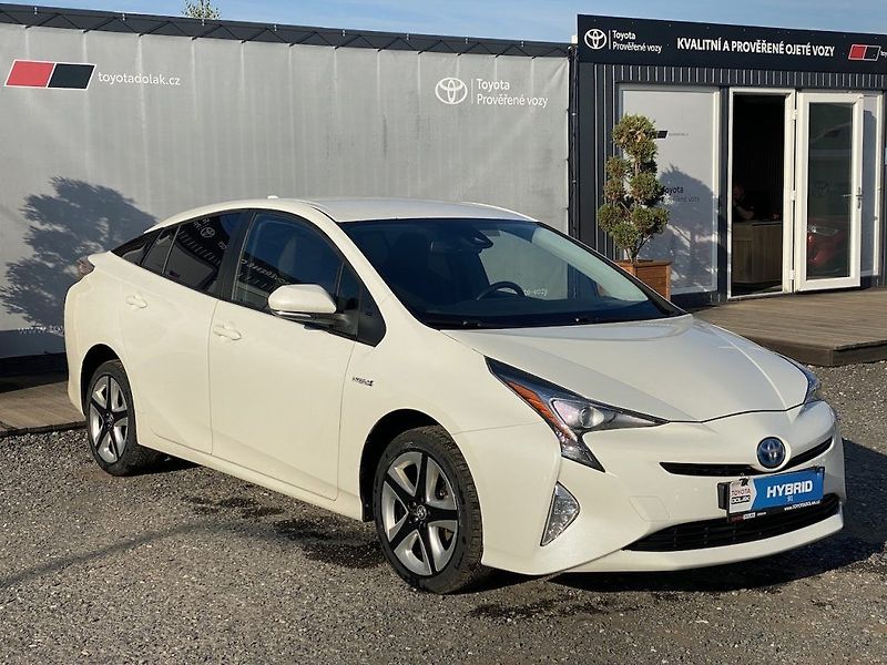 Toyota Prius 1.8HSD, ČR, Navi, plný servis - fotka 1 z 21