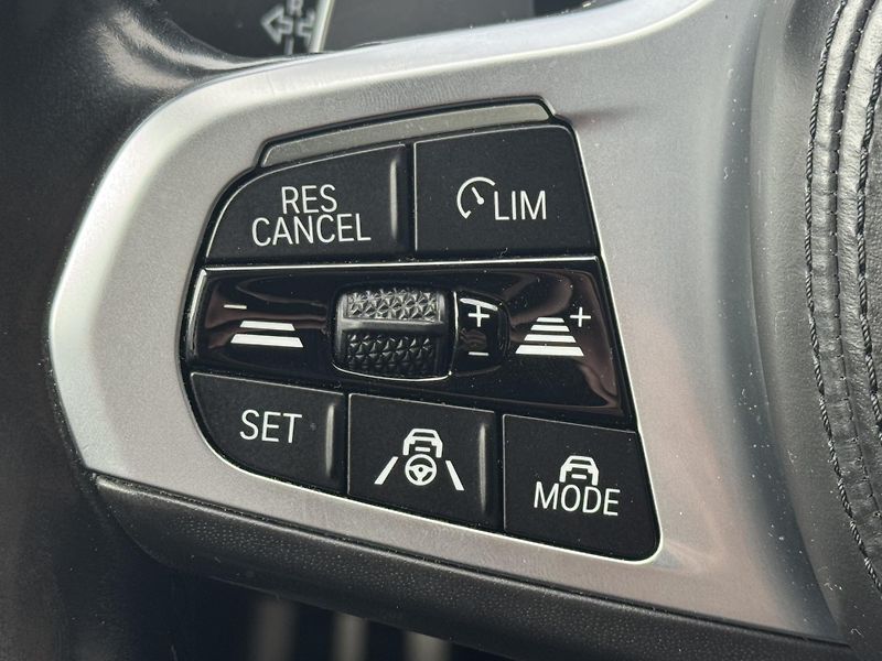BMW Řada 5 (2021) M550i xDrive Laser, DPH, 1.Maj - fotka 28 z 59